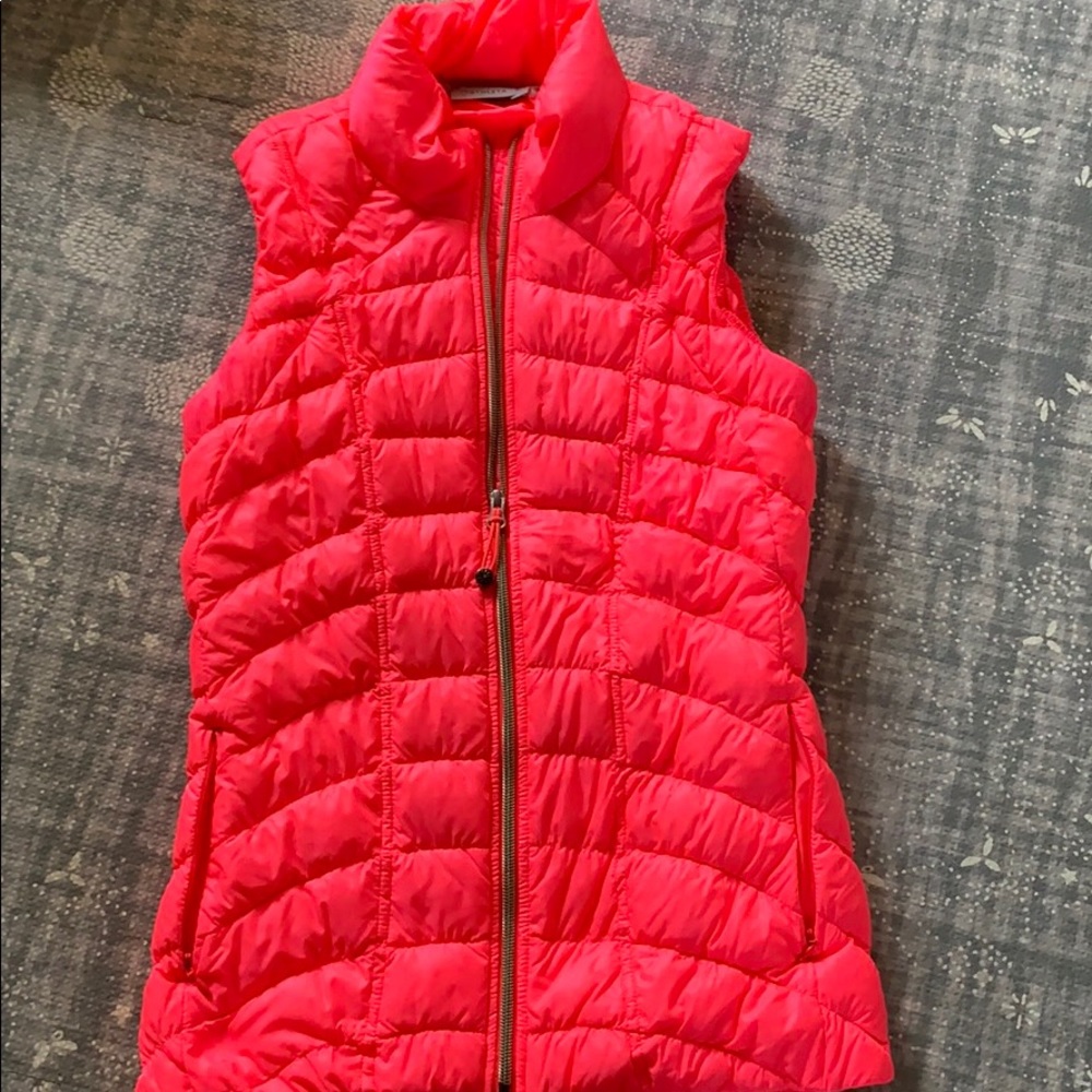 Athleta vest - hot pink!